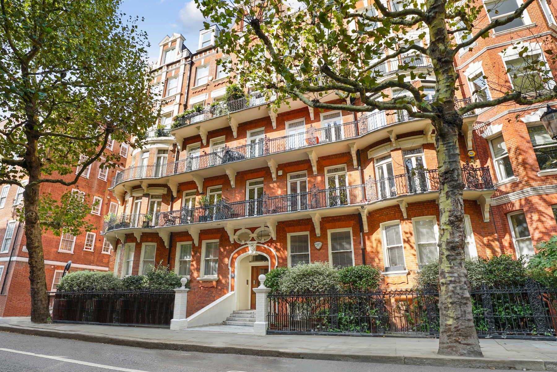 Flat for Sale in Bramham Gardens Remarkable firstfloor apartment with